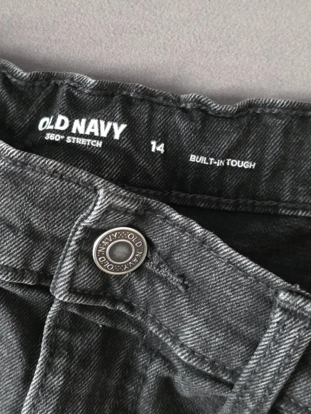 Old Navy Boys Denim Jean Shorts Size XL (14–16) – Excellent Condition