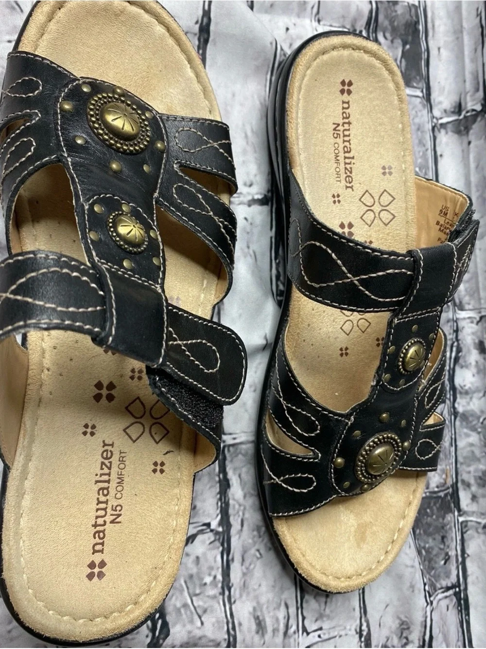 Naturalizer slip leather