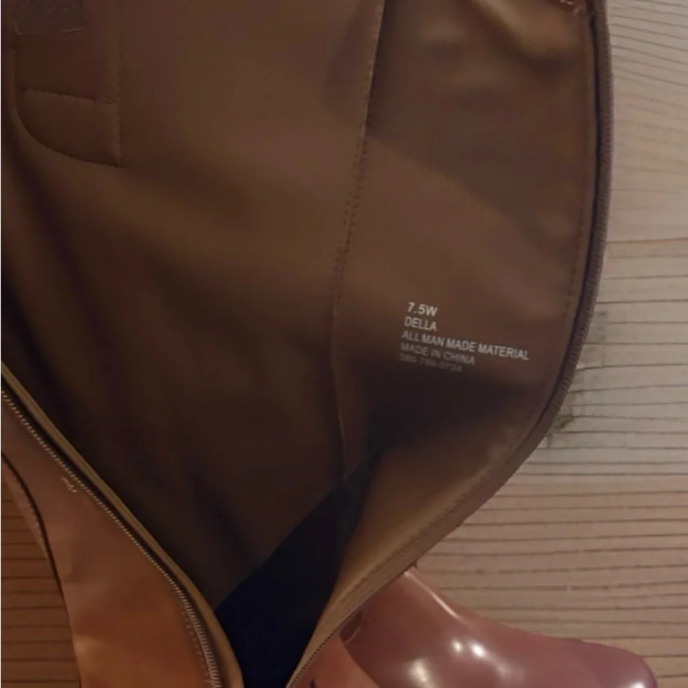 AEROSOLES classic polished