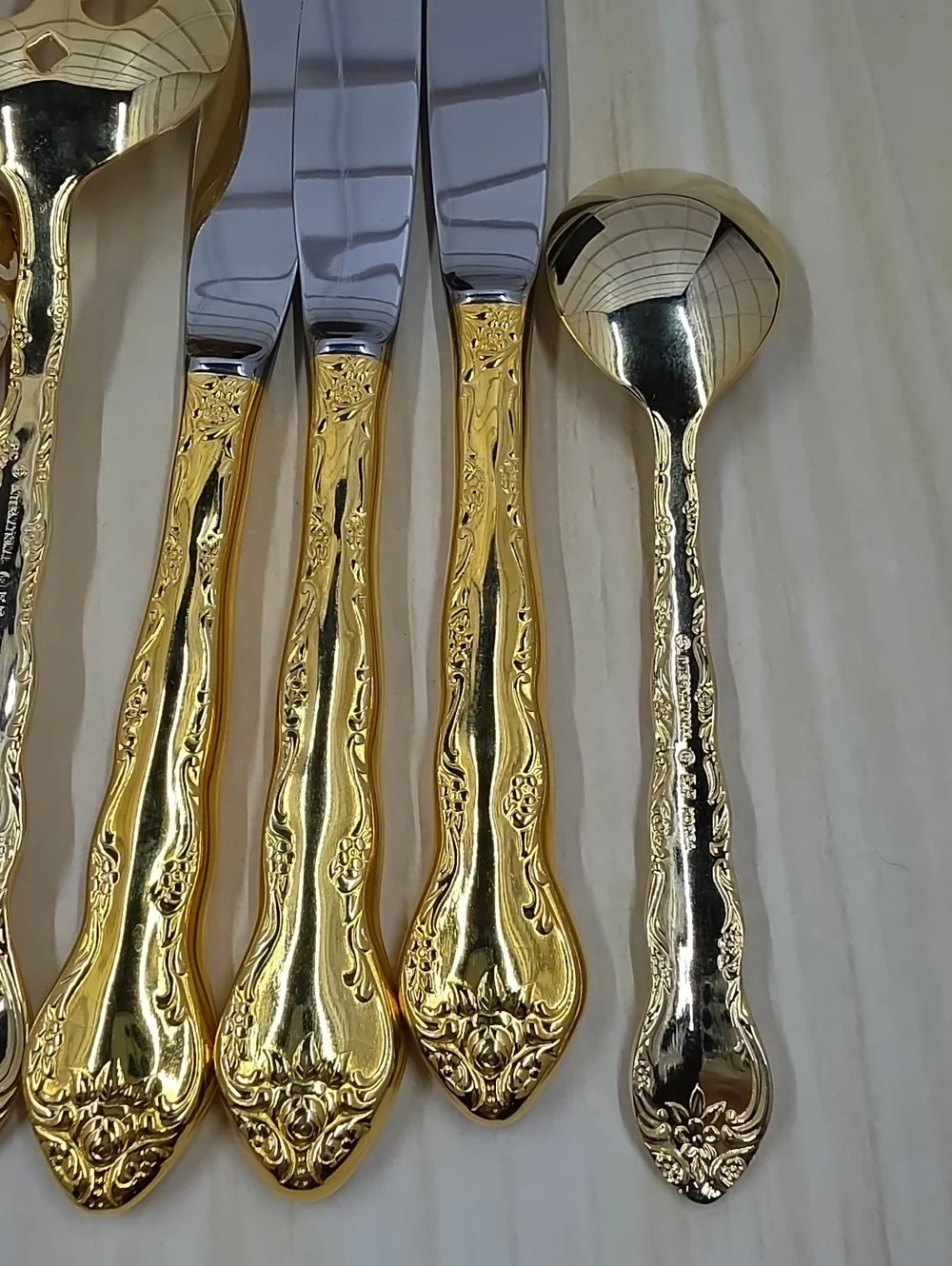 International Silver shipping pattern good