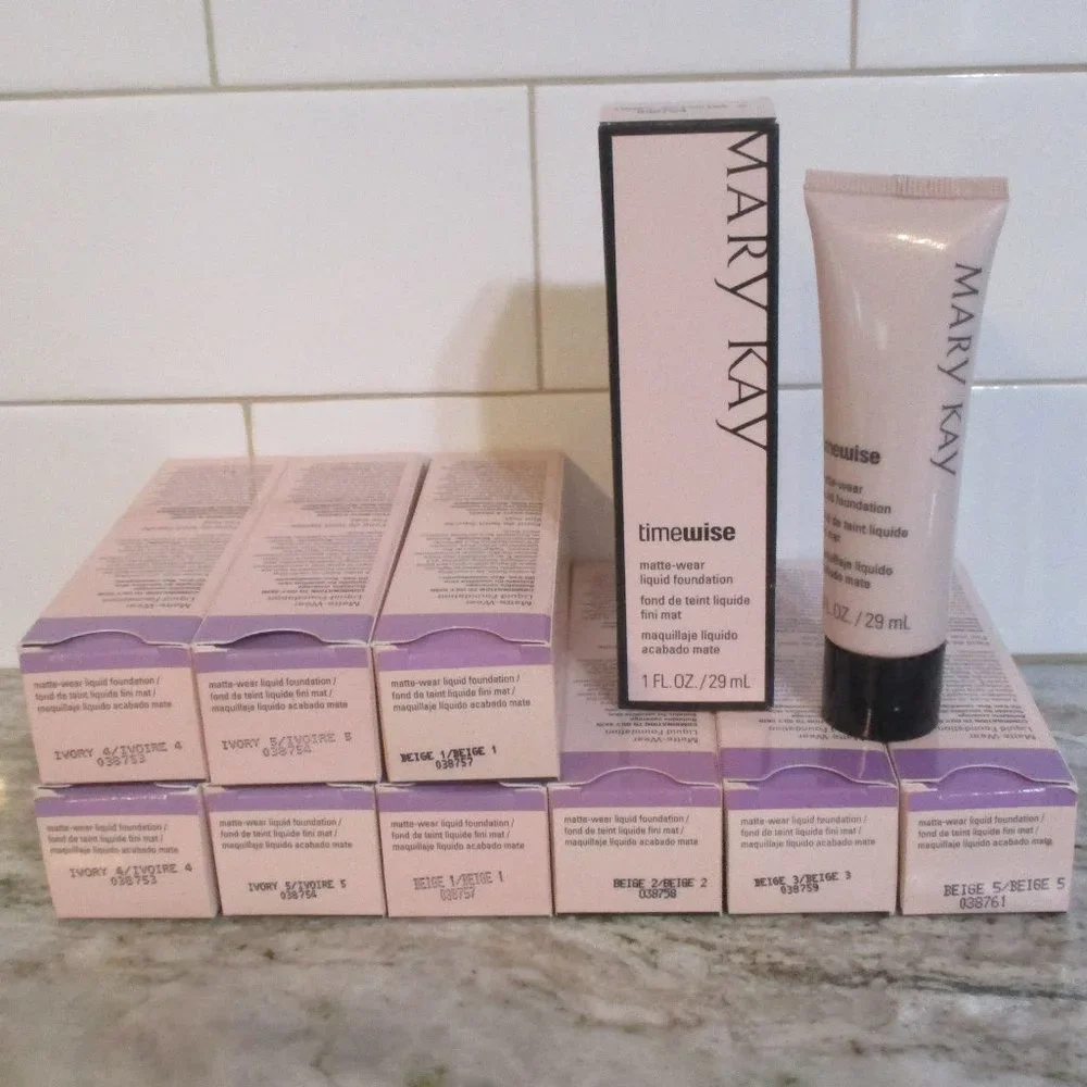 IVORY 5 Matte-Wear Liquid Foundation Oil-Free NIB LAST ONE