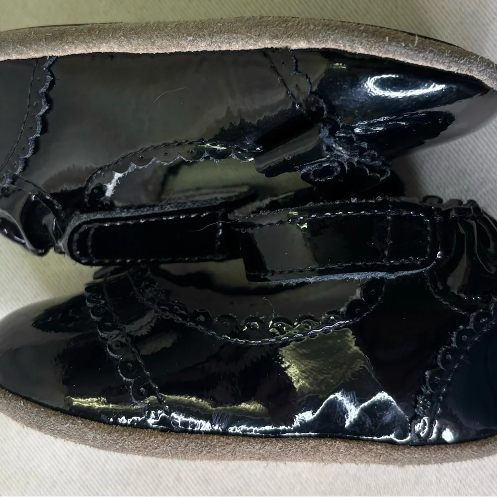 Robeez gently shoes please