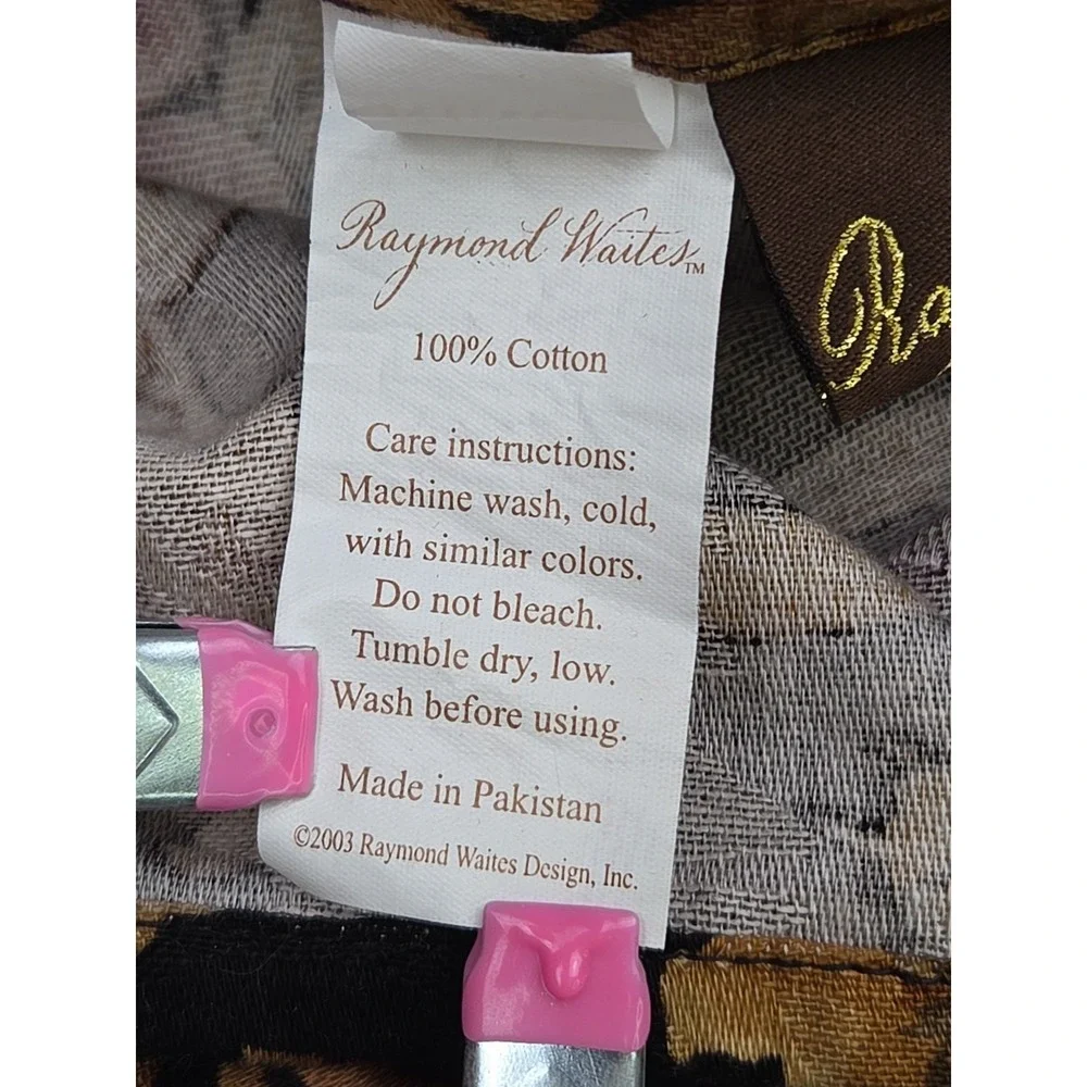 Raymond Waites description stunning