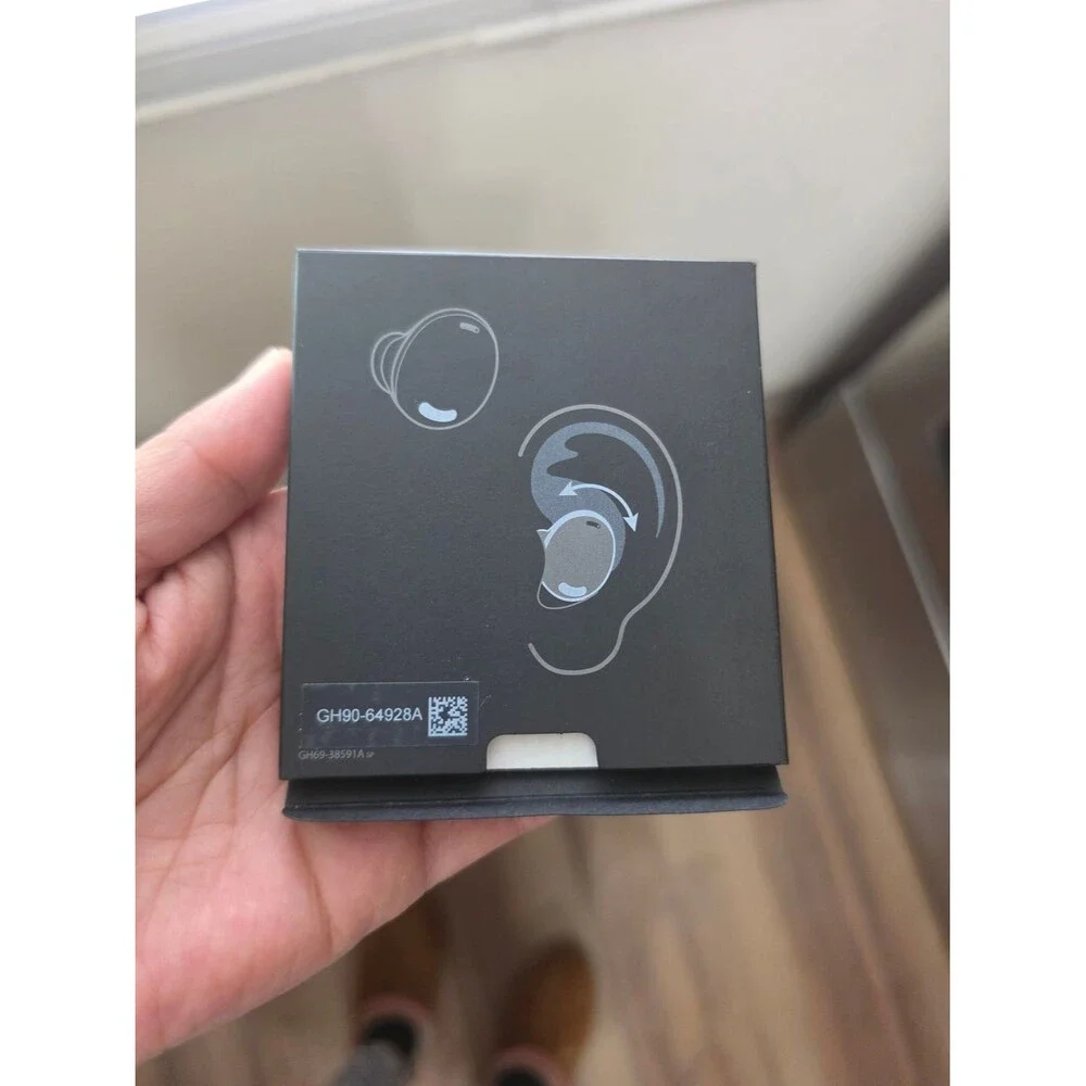 Samsung earbuds charging