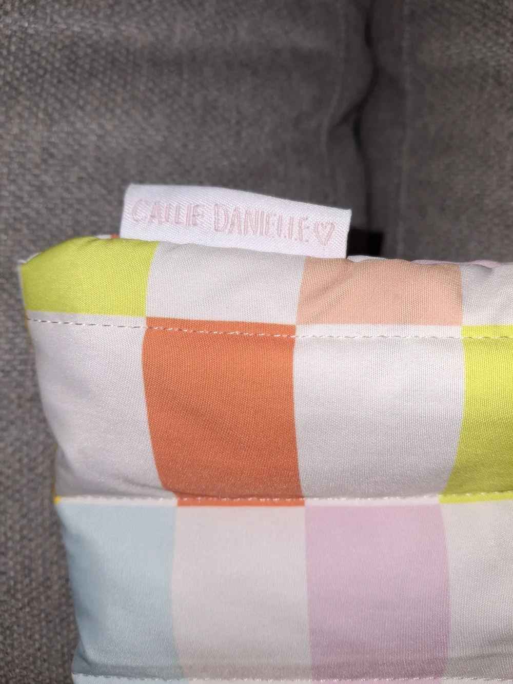 N/A bright pastel