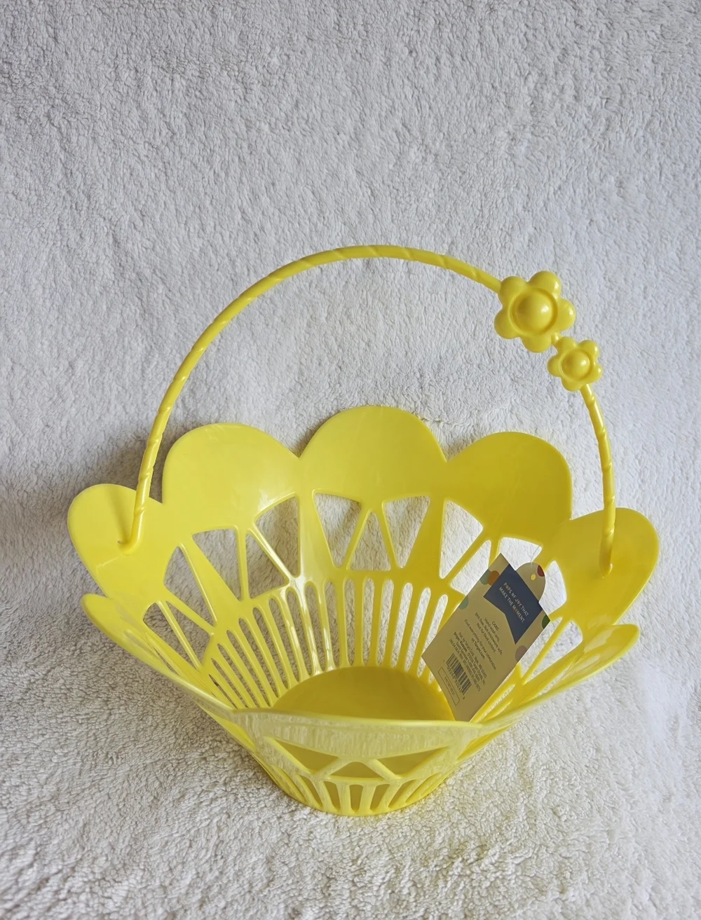 New Target Vintage Plastic Scallop Easter Basket for presents, Mothers Day 2026