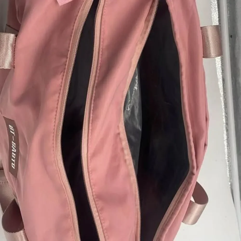 Unbranded pink nylon