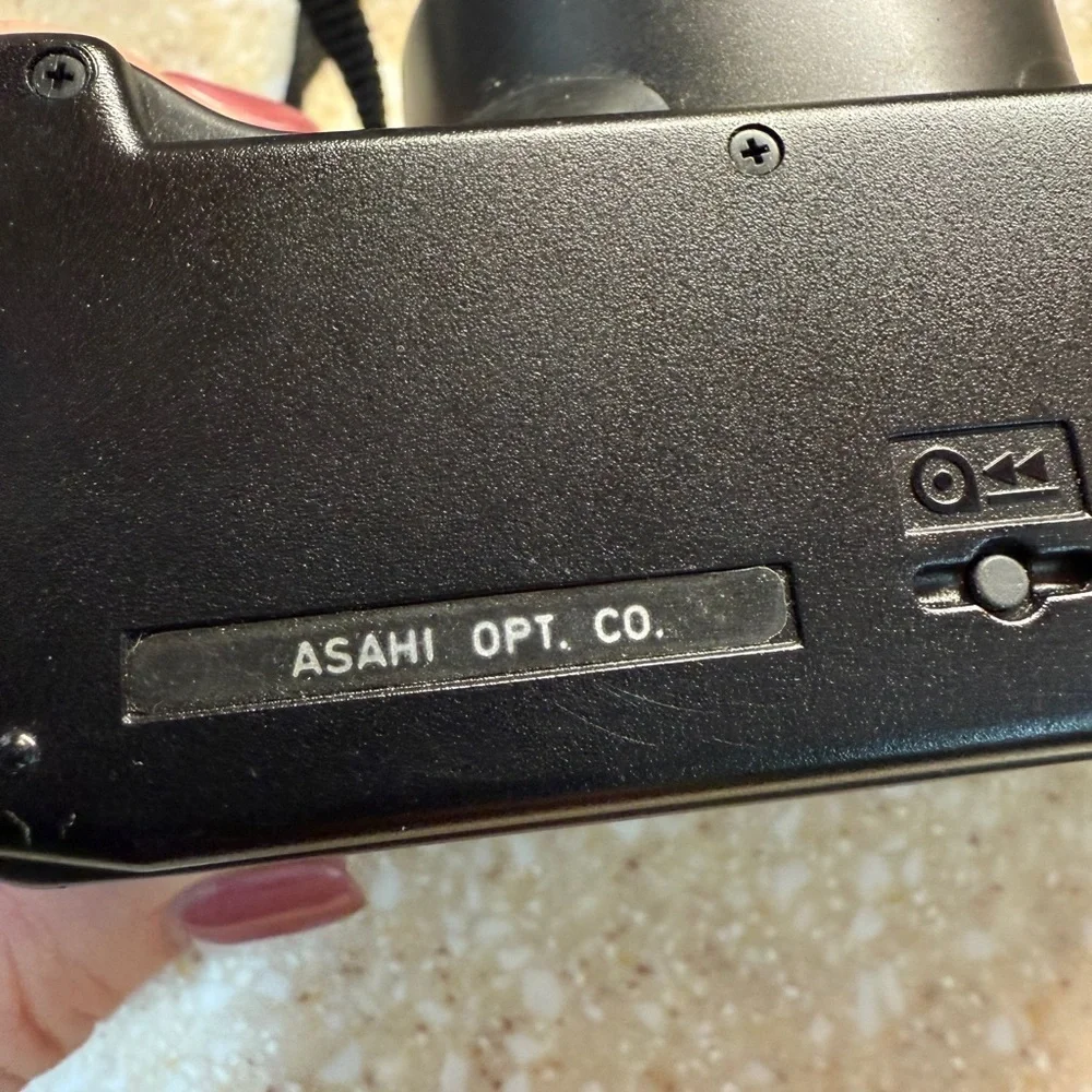 Pentax iq zoom