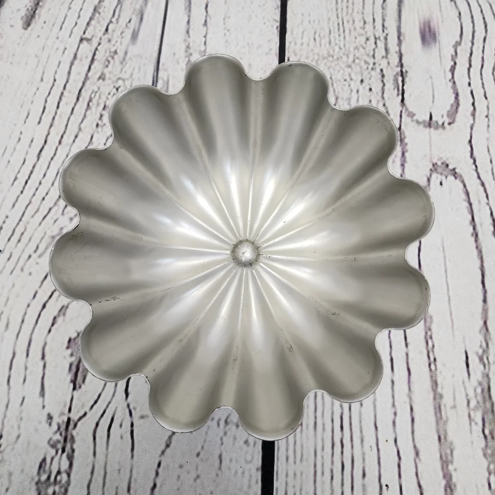 Mirro vintage mold
