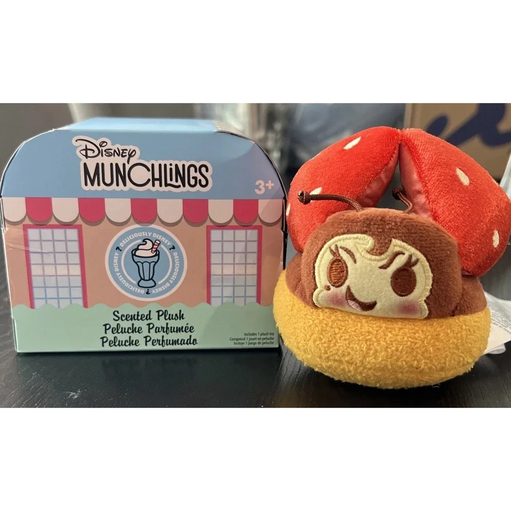 Munchlings Deliciously Disney Bugs Life FRANCIS Strawberry Tartlet Plush + Box‎