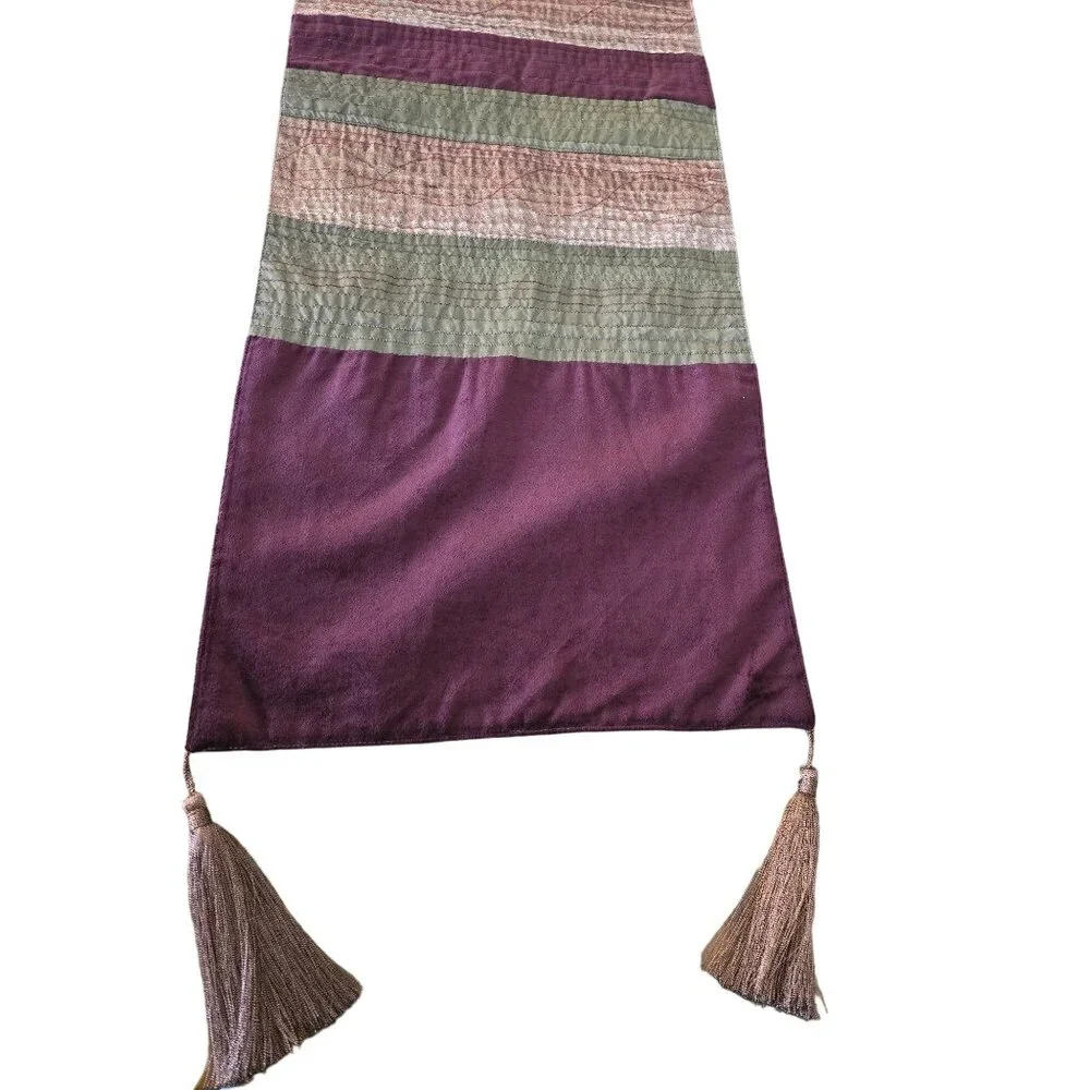 Taurus Home Table Runner With Tassels - Red & Gold‎ - 12.5