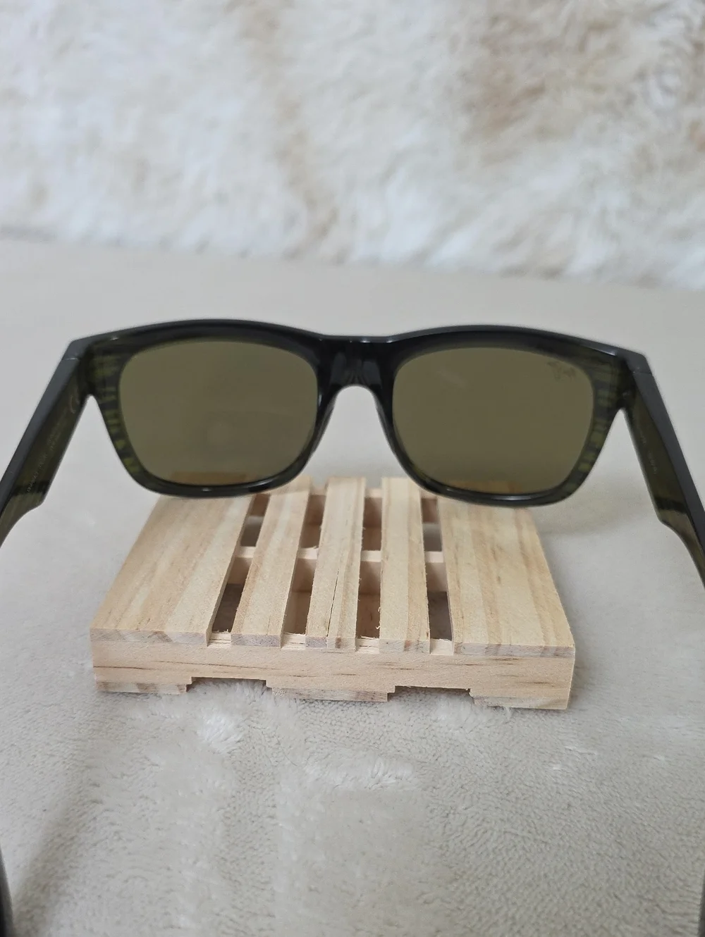 Maui Jim MJ730-15C Polarized Sunglasses Black Green Woodgrain 53-18-145