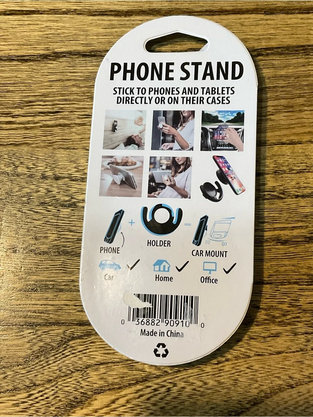 NWT Universal Phone Stand, fits any phone, white & gold animal print