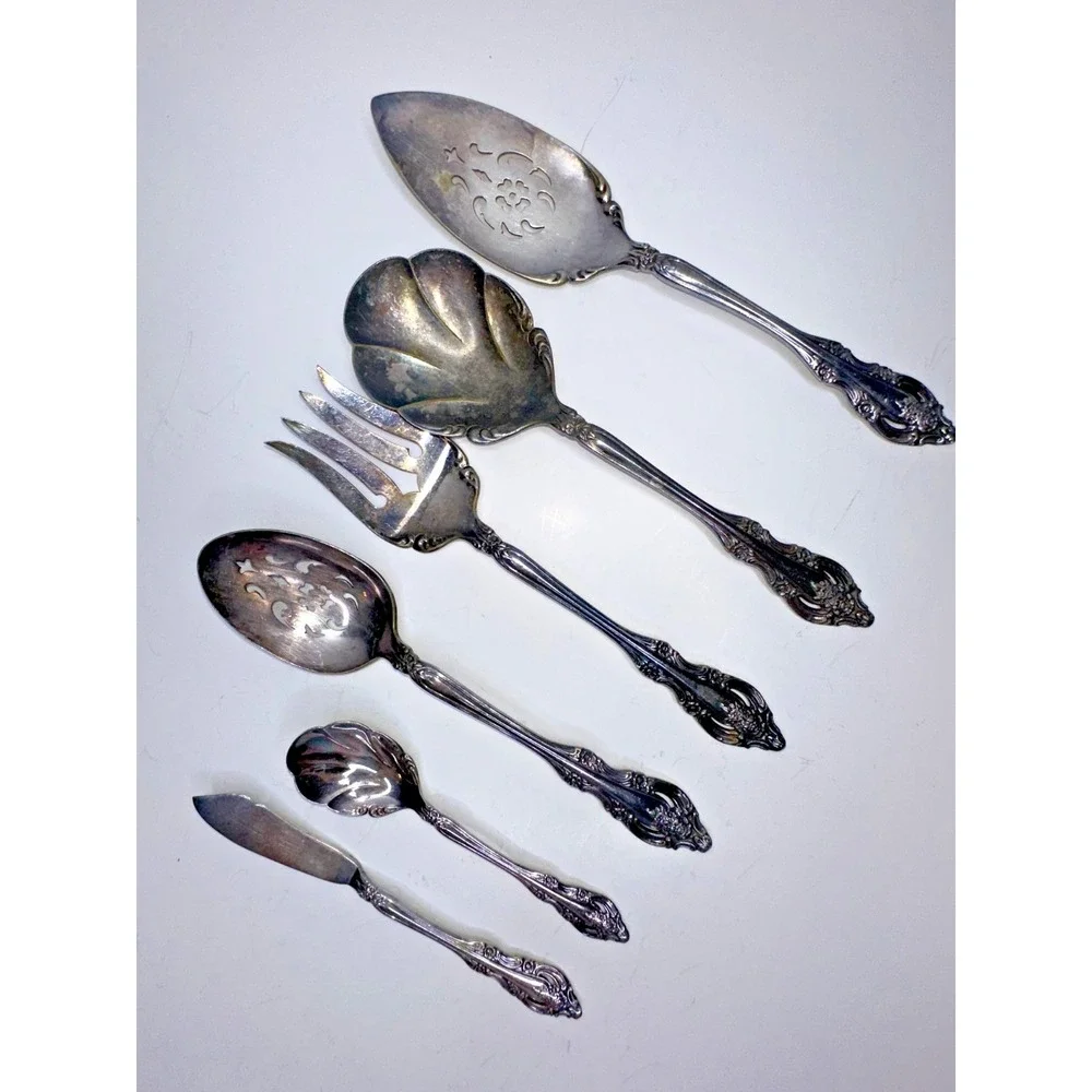 Community silverware worn
