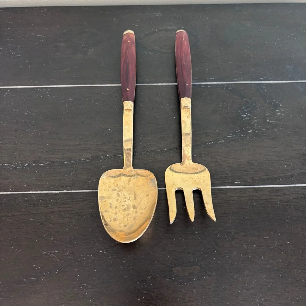 Unbranded mcm handle