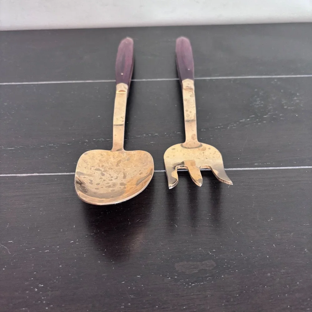 Unbranded pieces handle handmade