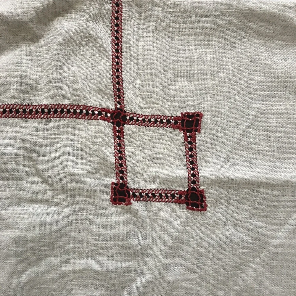 The Unbranded Brand vintage white