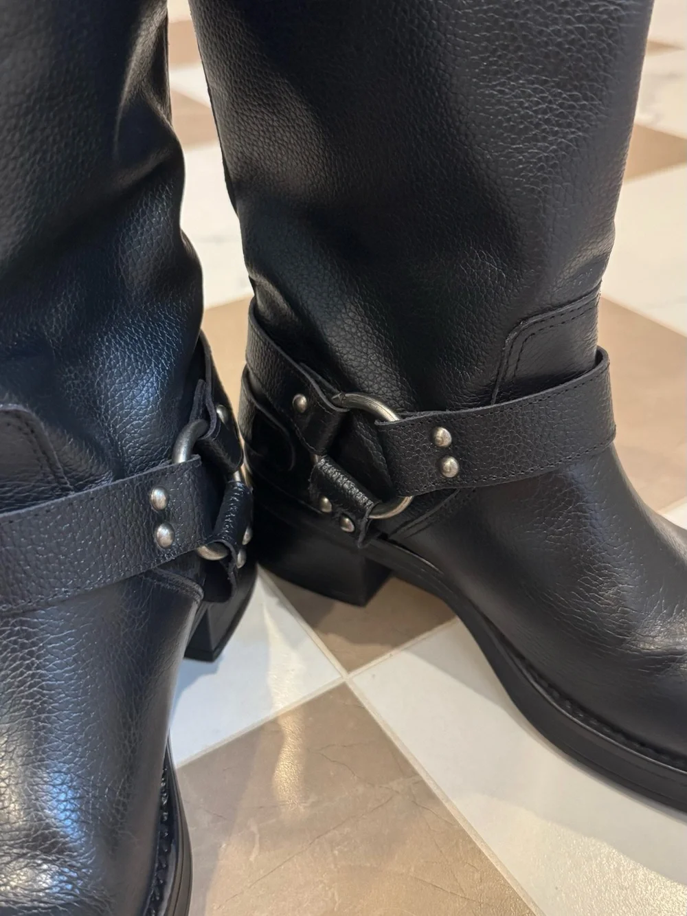 Steve Madden size 14