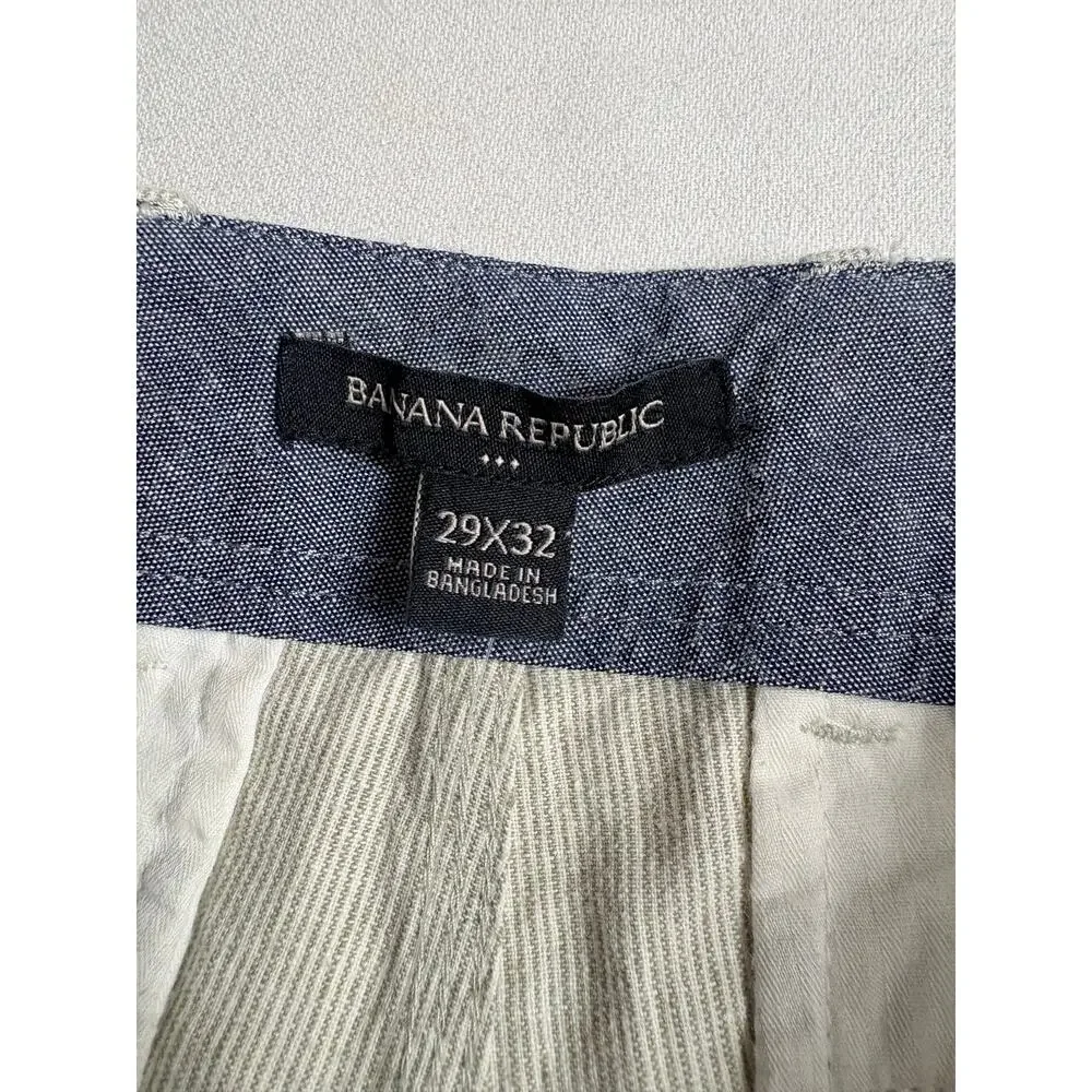 Banana Republic step out