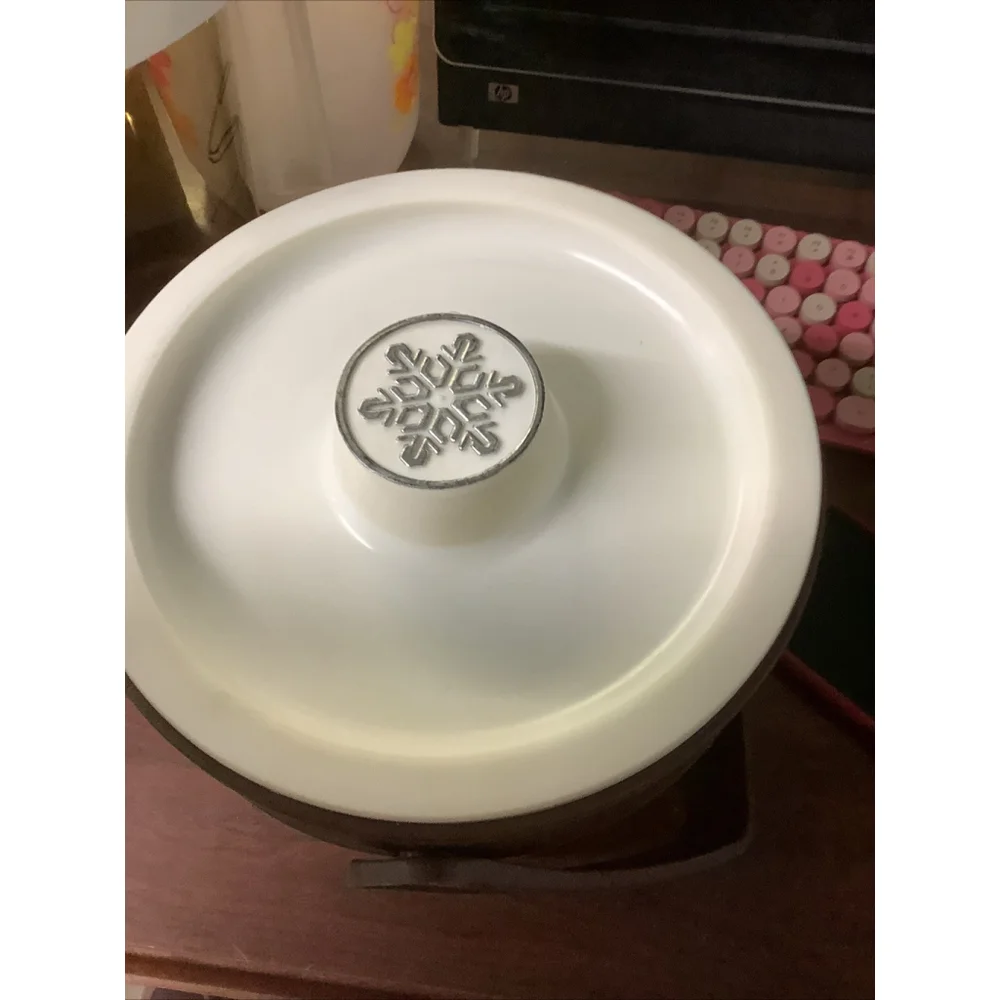 Rubbermaid light wear