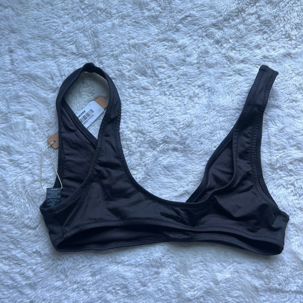 SKIMS kardashian basic