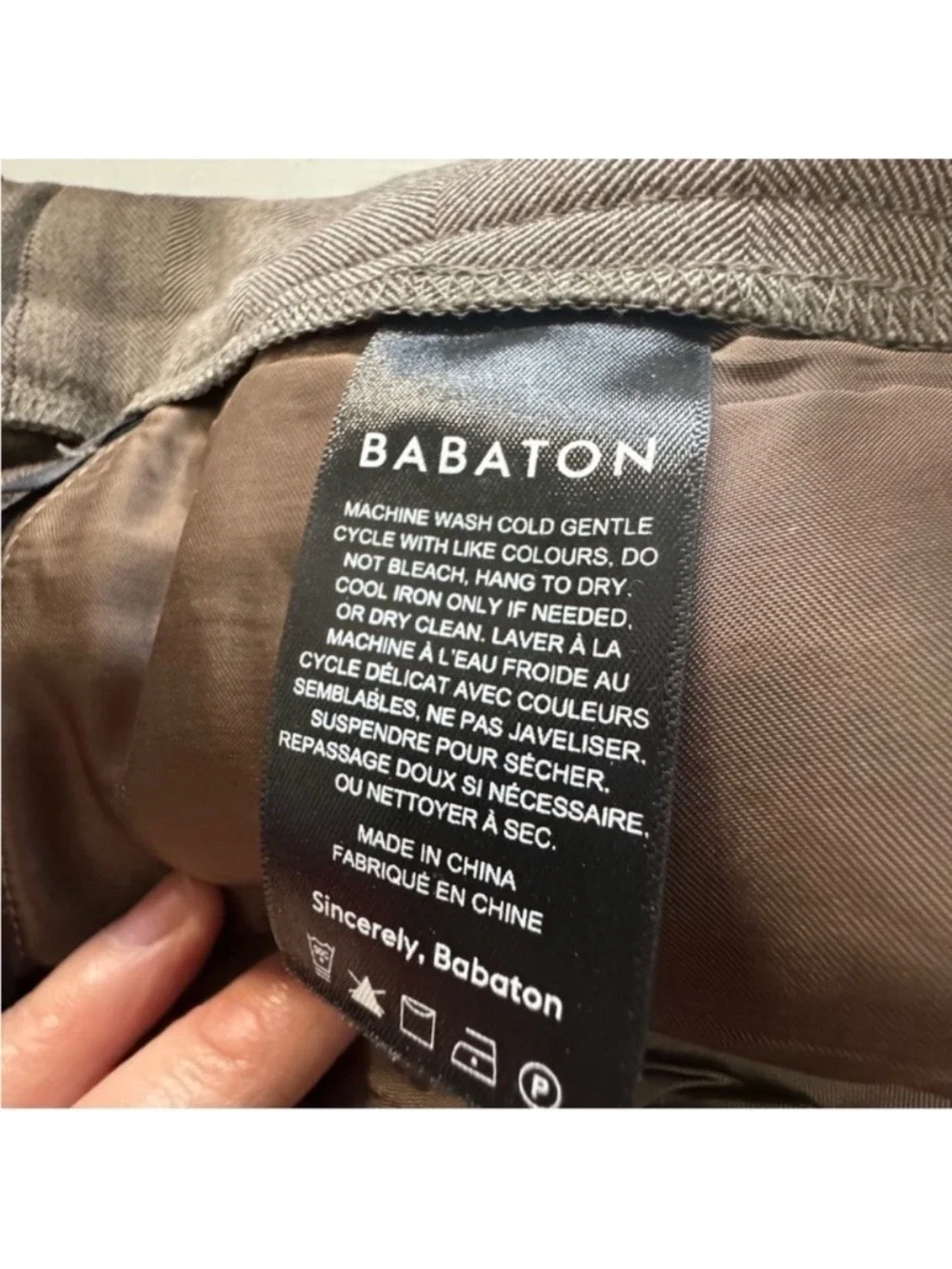 Babaton sleek straight