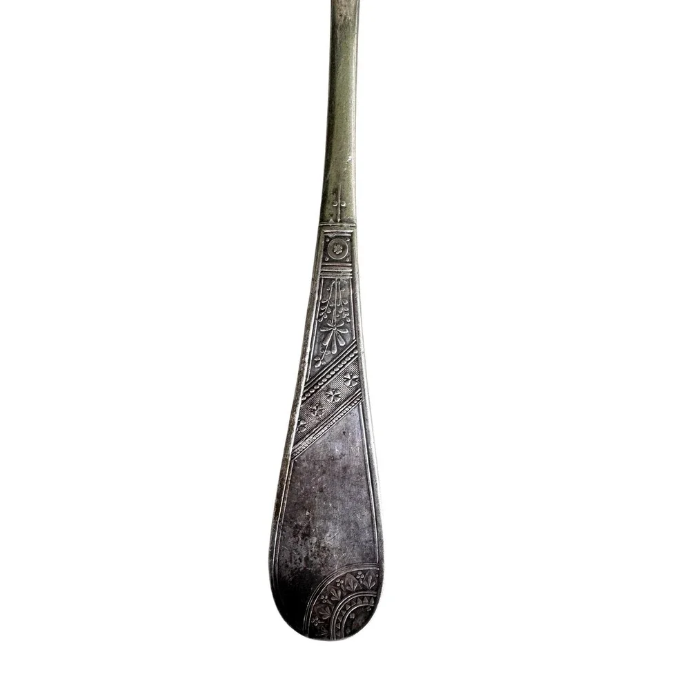 Vintage Wm Rogers & Son AA Silverplate Pie Server /Cake Server – Engraved Floral