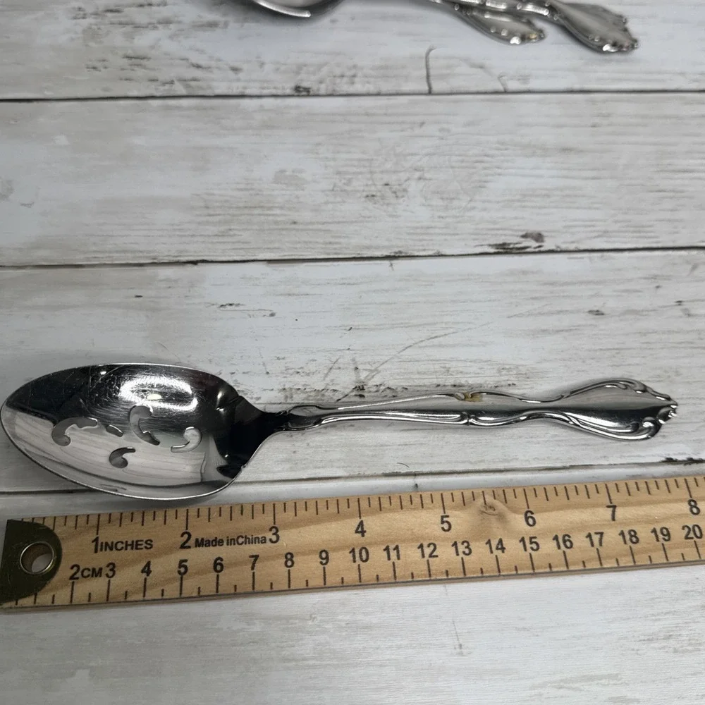 Oneida Community Cantata Serving Flatware Spoons Gravy Ladle Butter Knife Set 6
