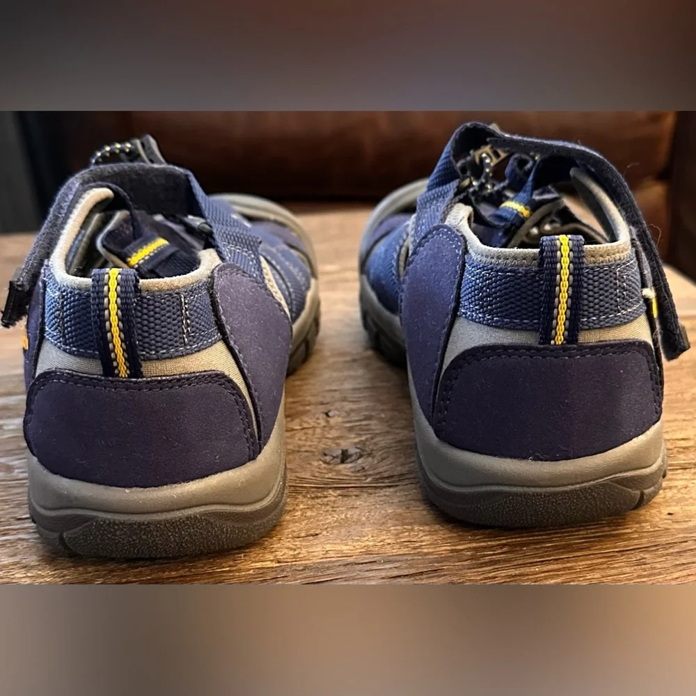 Keen nwot kid’s
