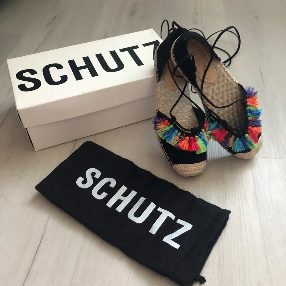 SCHUTZ new box
