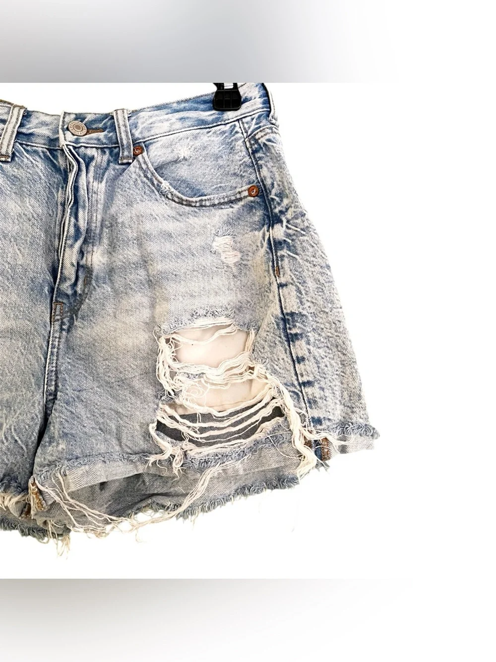 American Eagle Outfitters Light Wash Distressed Denim Mom Shorts