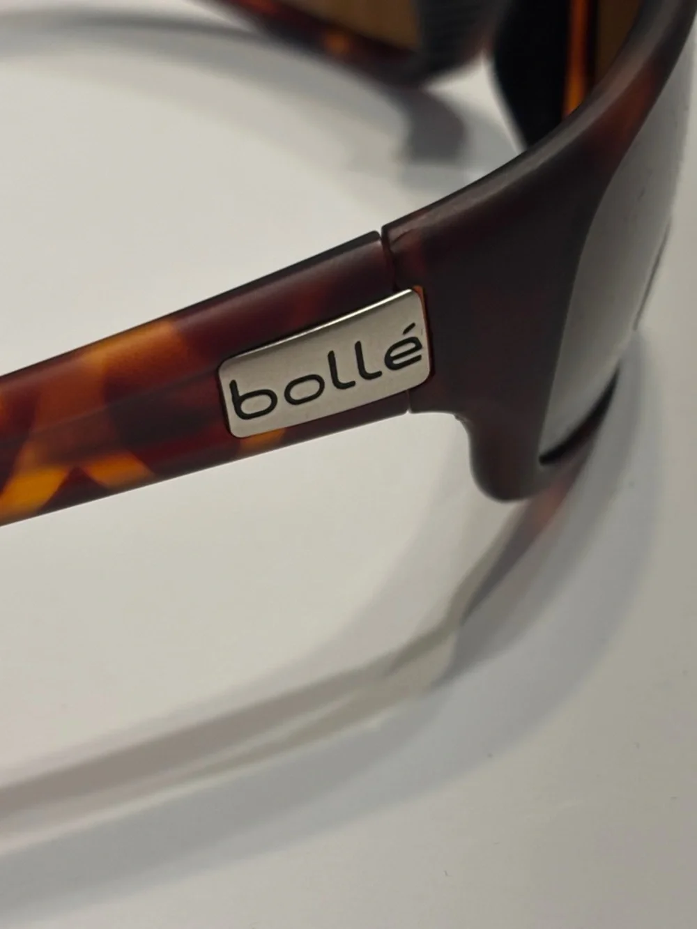 bolle brand around
