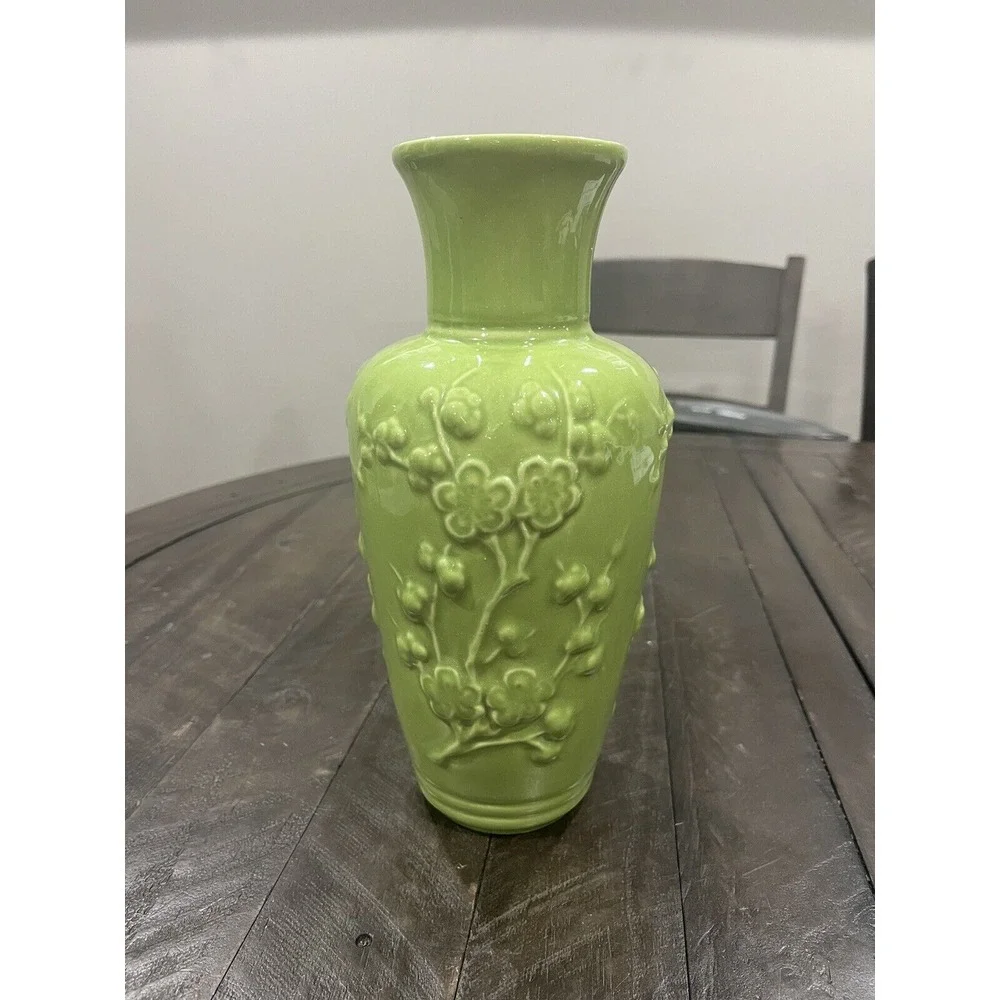 VTG Hyalyn  574 Vase‎ Art Pottery Oriental Style Flowers Celadon Green USA 11