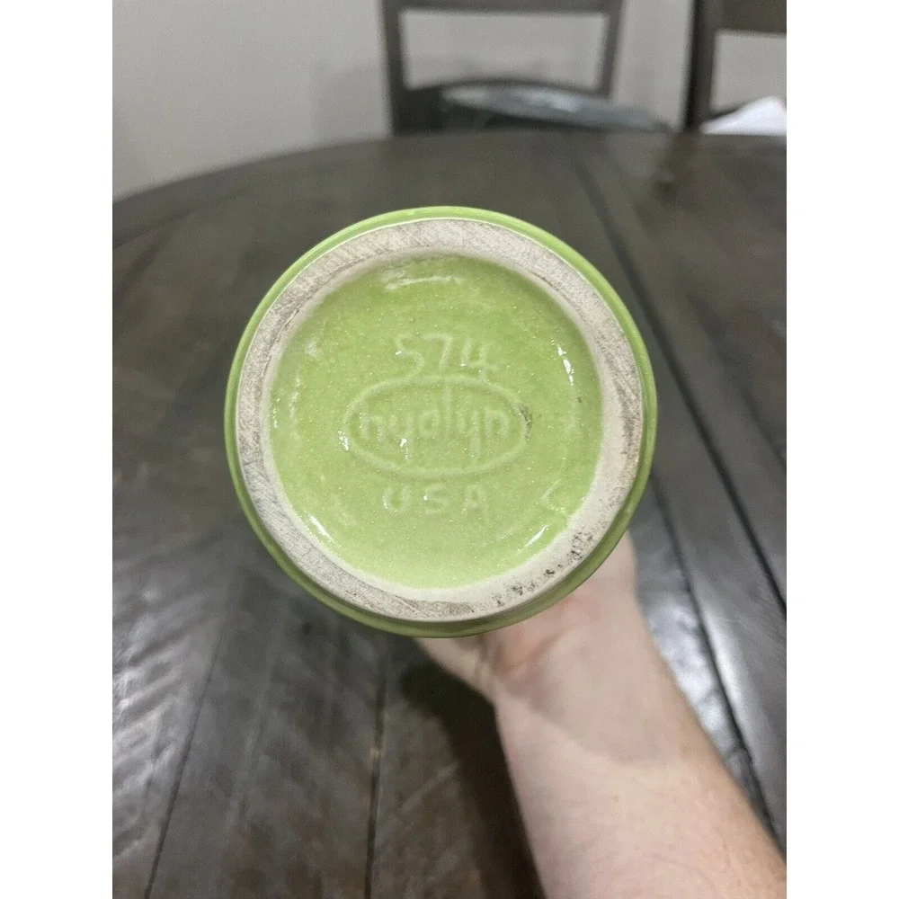 N/A eye green