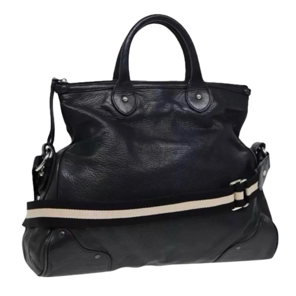 Bally top handle