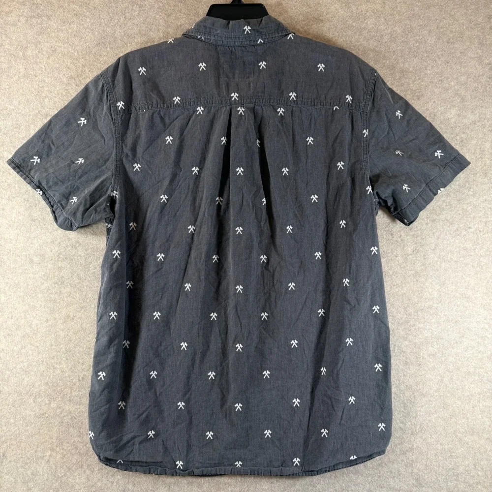 The North Face short sleeve