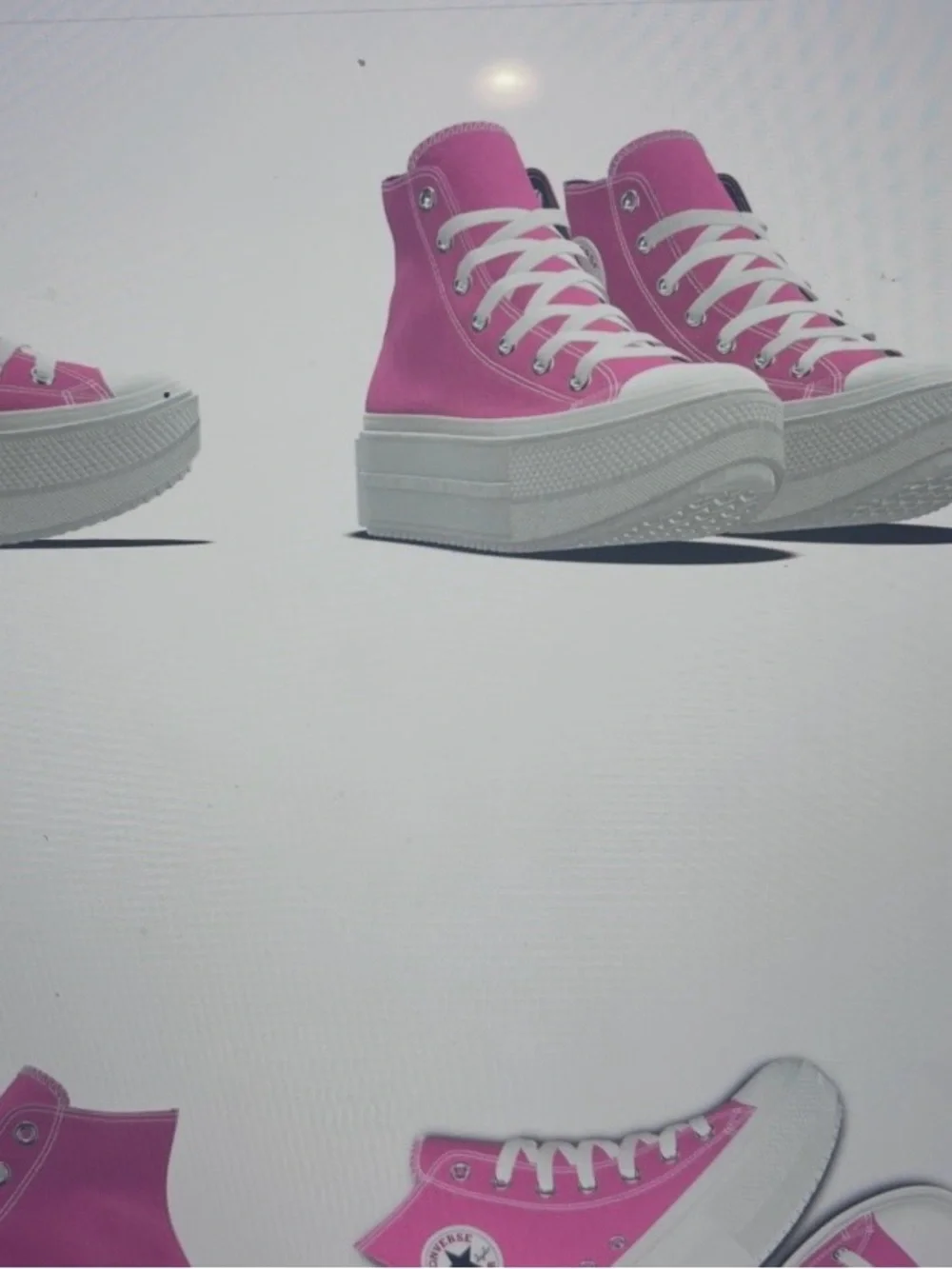 Converse bold hot