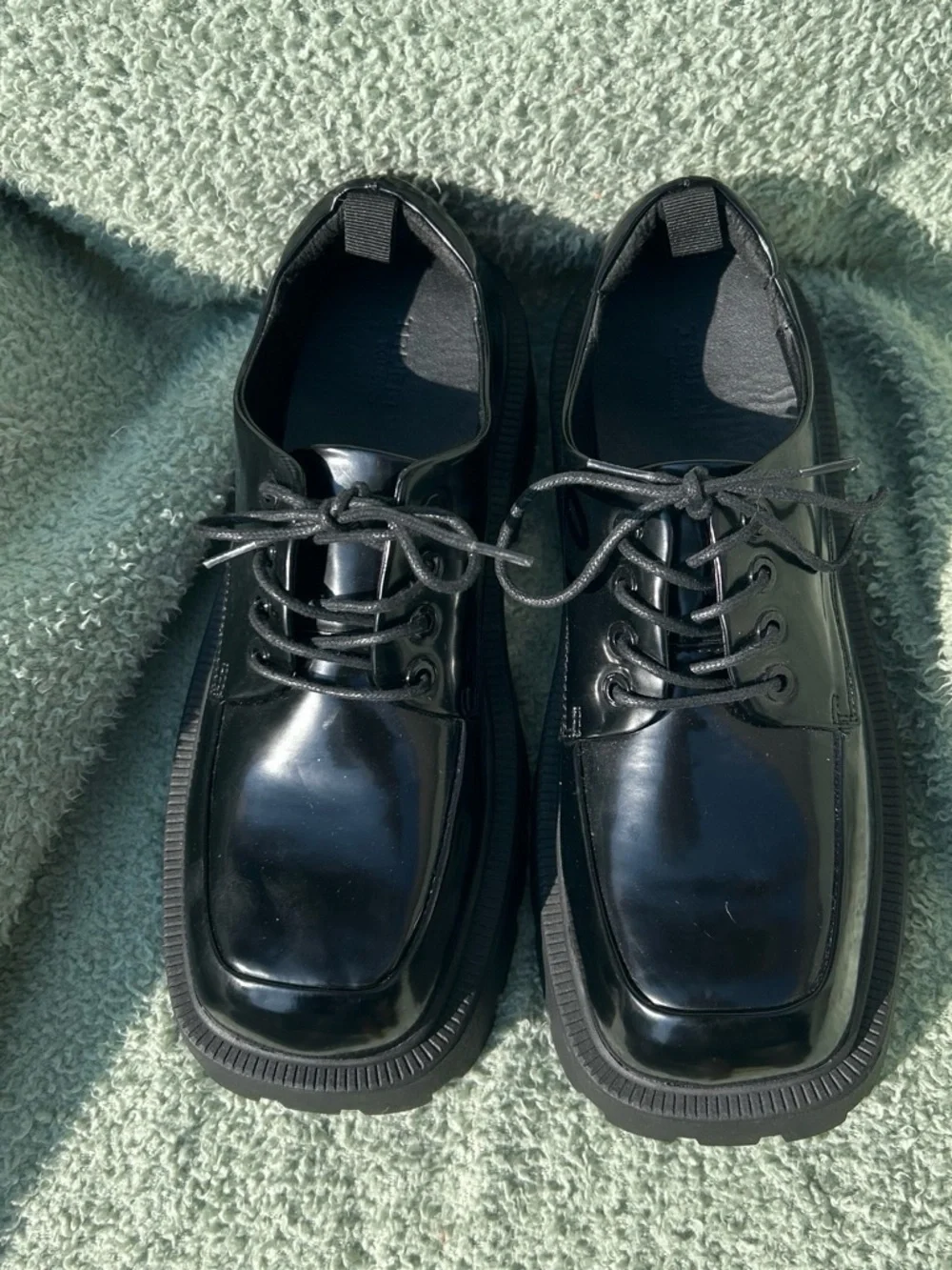 Black Lace-Up platform shoes