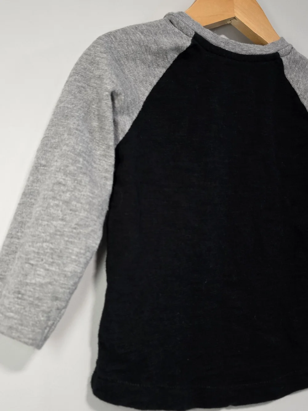 GAP long sleeve