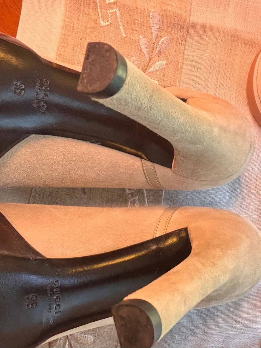 Gucci platform pumps