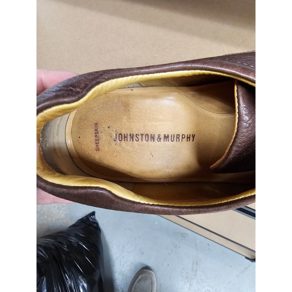 Johnston & Murphy measurements available
