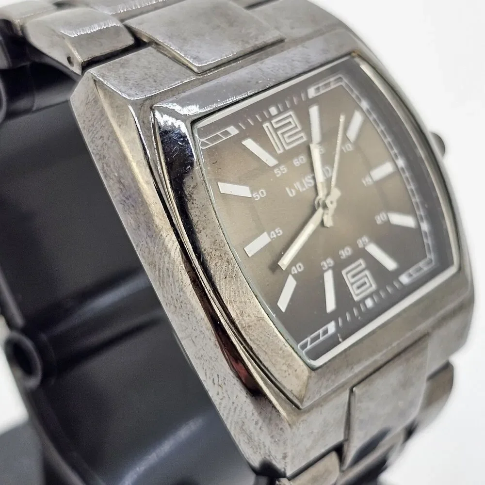 Kenneth Cole used working