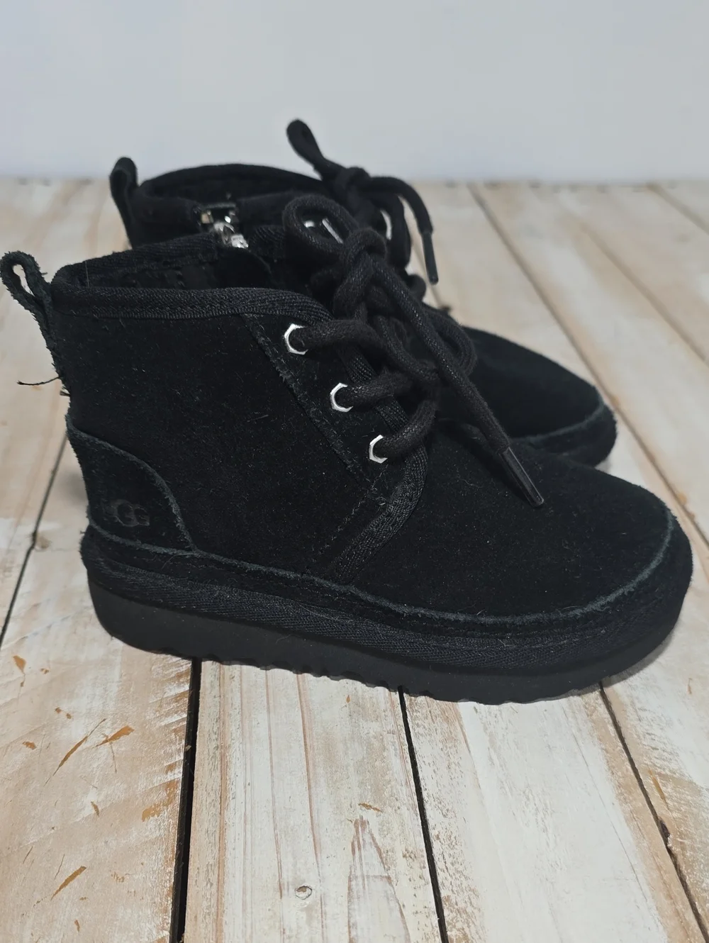 UGG unisex toddler