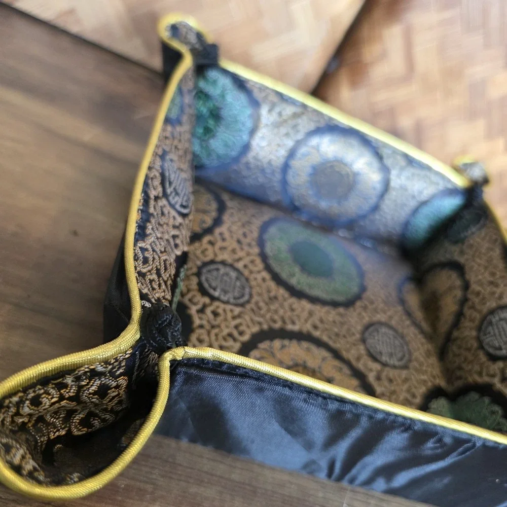 N/A fabric valet