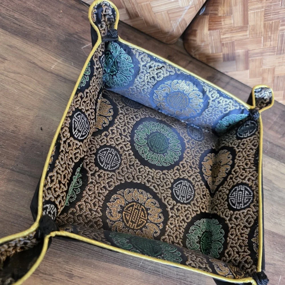 N/A fabric valet