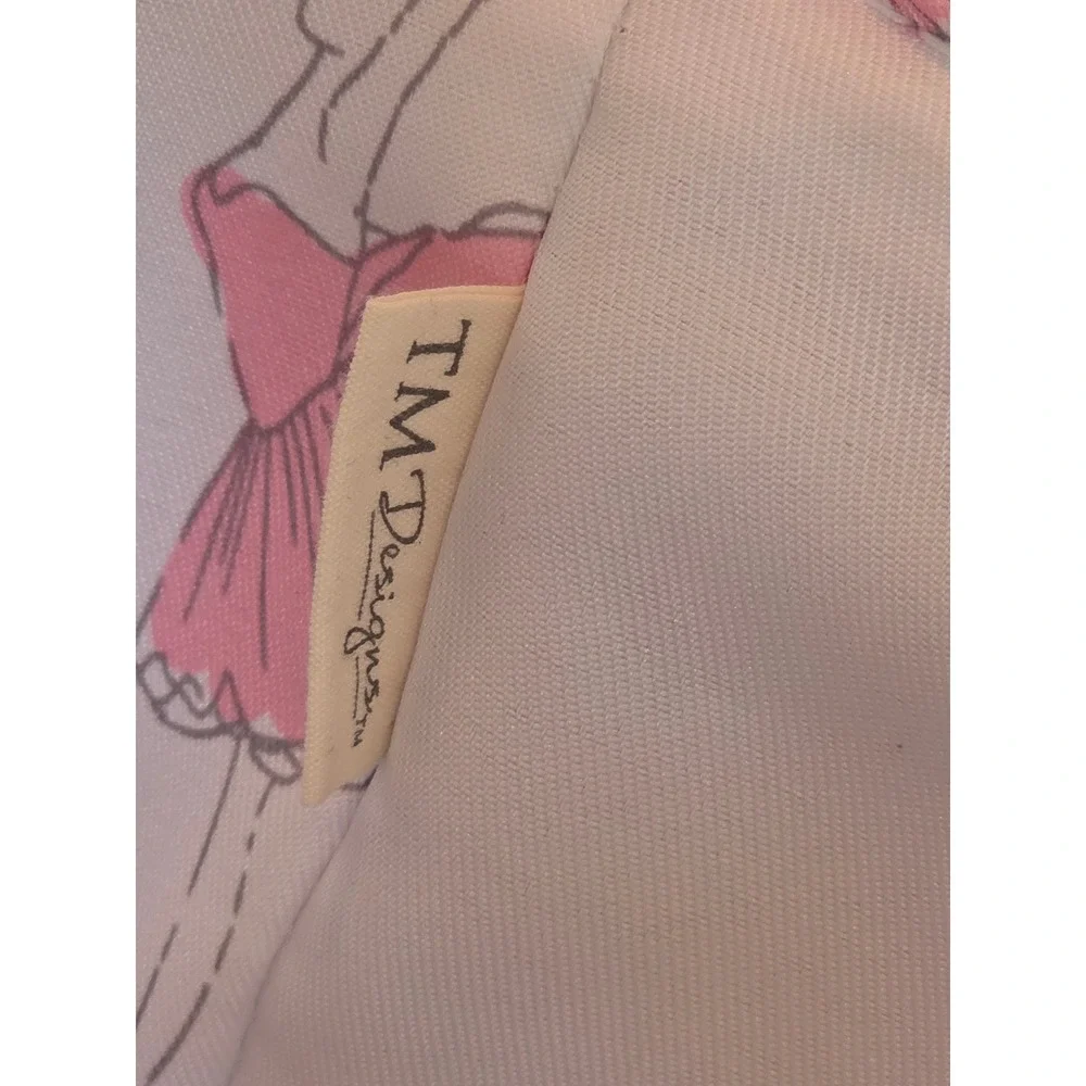 TM Designs pink canvas
