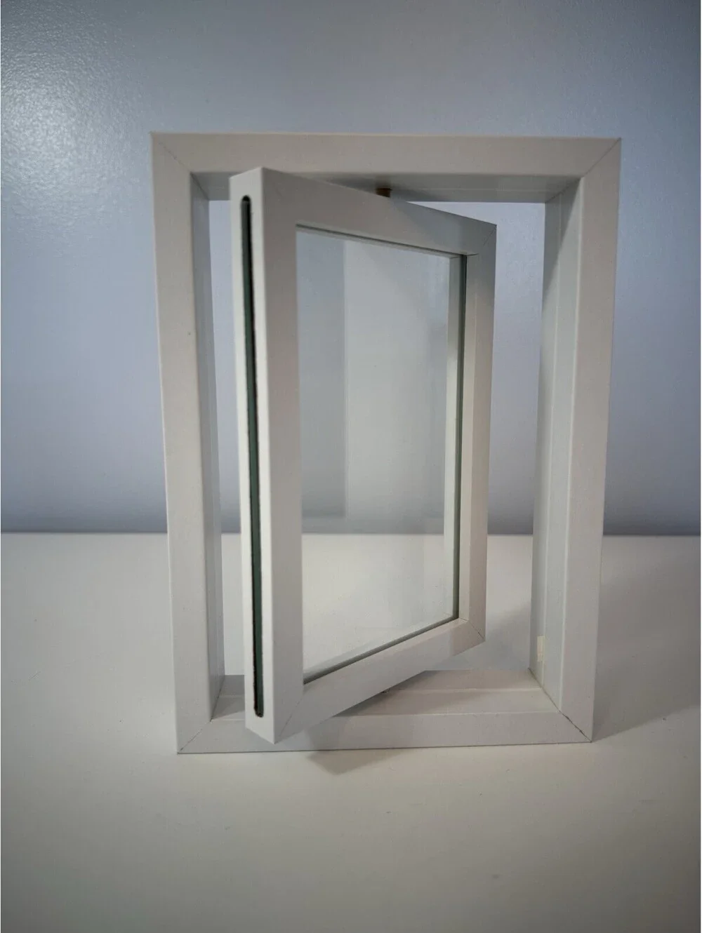 Picture Frames White 4x6 Rotating Floating Double Sided Vertical Horizontal 2pk