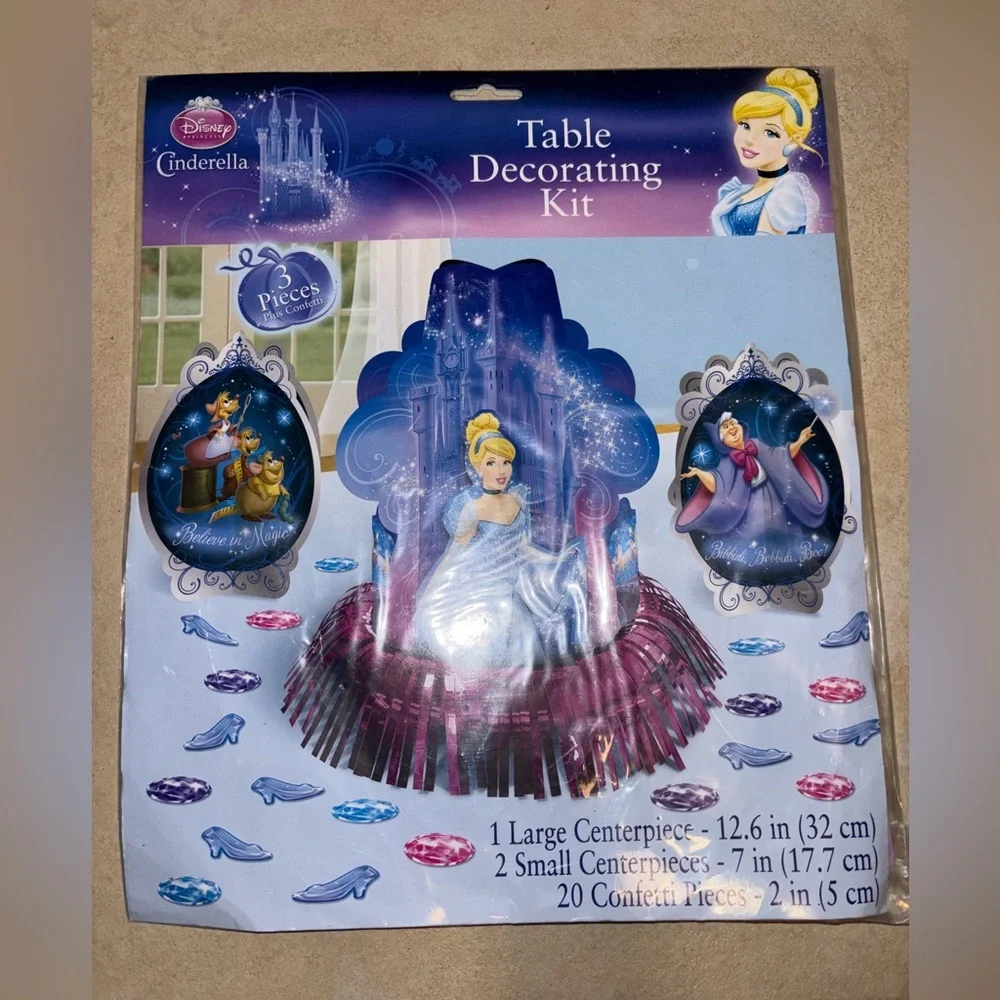 Cinderella Birthday Party Centerpieces and Confetti Table Decorations