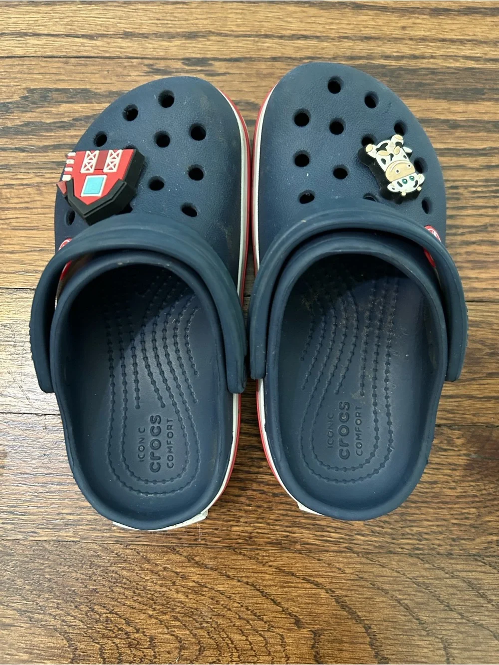 CROCS navy size