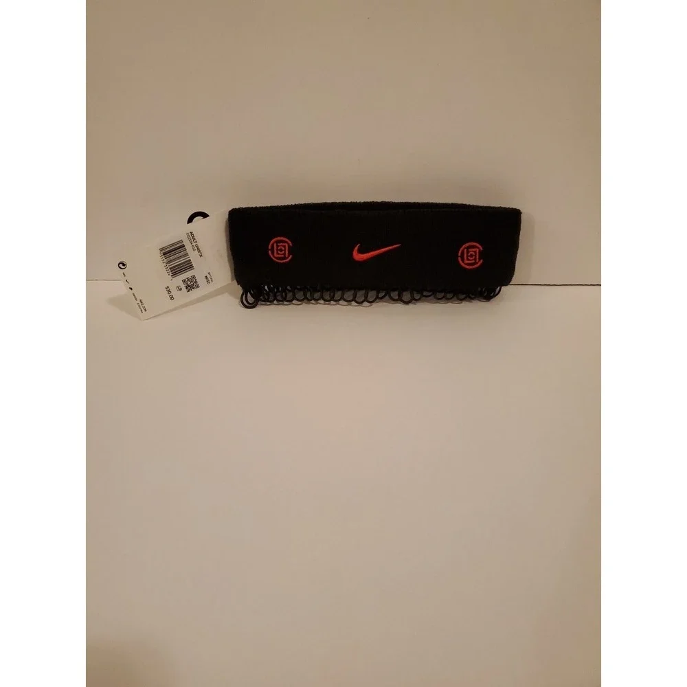 Nike performance accessory